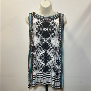 Rose & Olive Black and White Tie-Dye Tunic